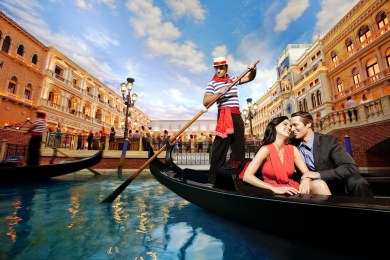 gondola-ride-Las-Vegas